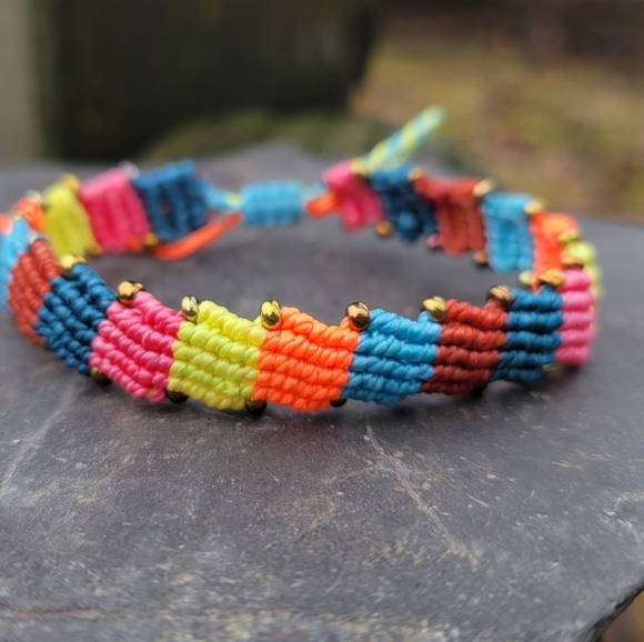 Earth Art Hand Crafted Artisan Multicolor Woven Bracelet - Picture 2 of 6